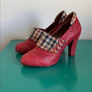 Not Rated Heels perfect for winter!